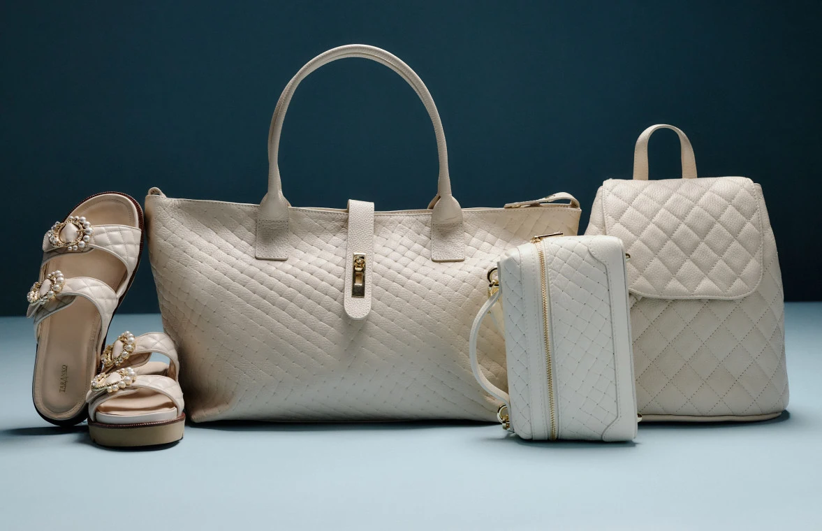 Cream-colored hobo bag made of genuine leather