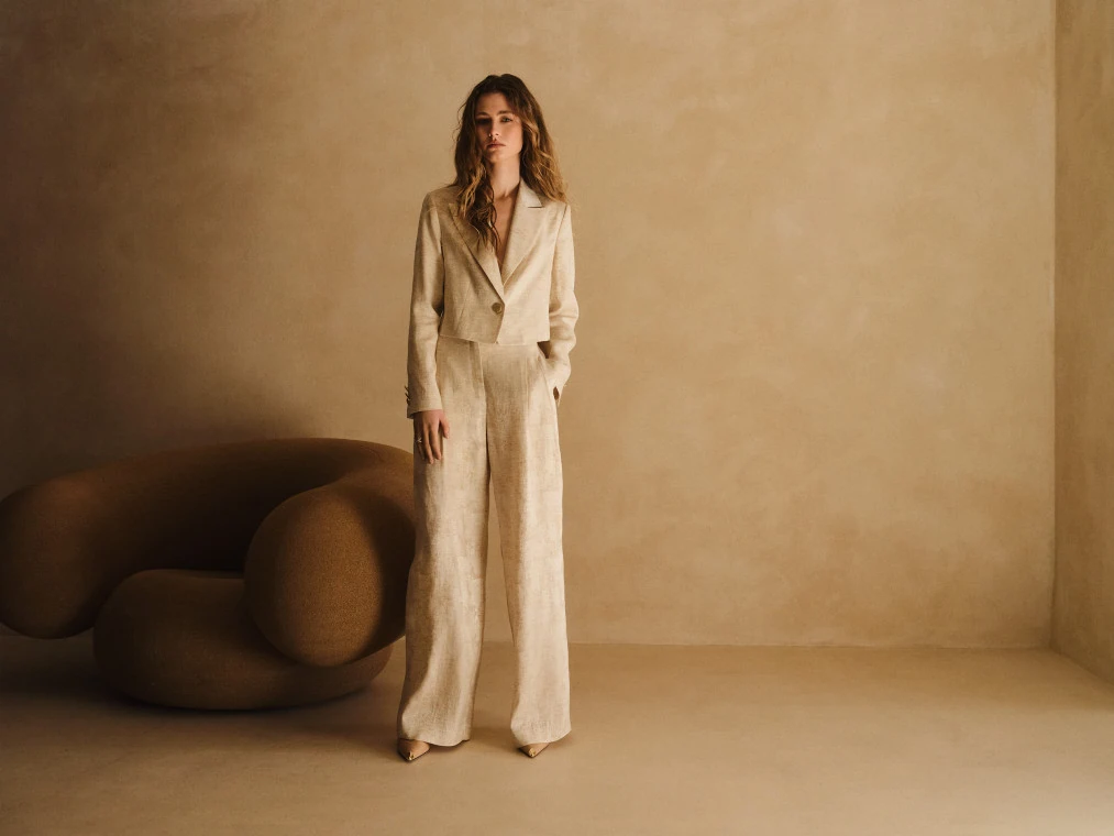 Jacquard pants with linen