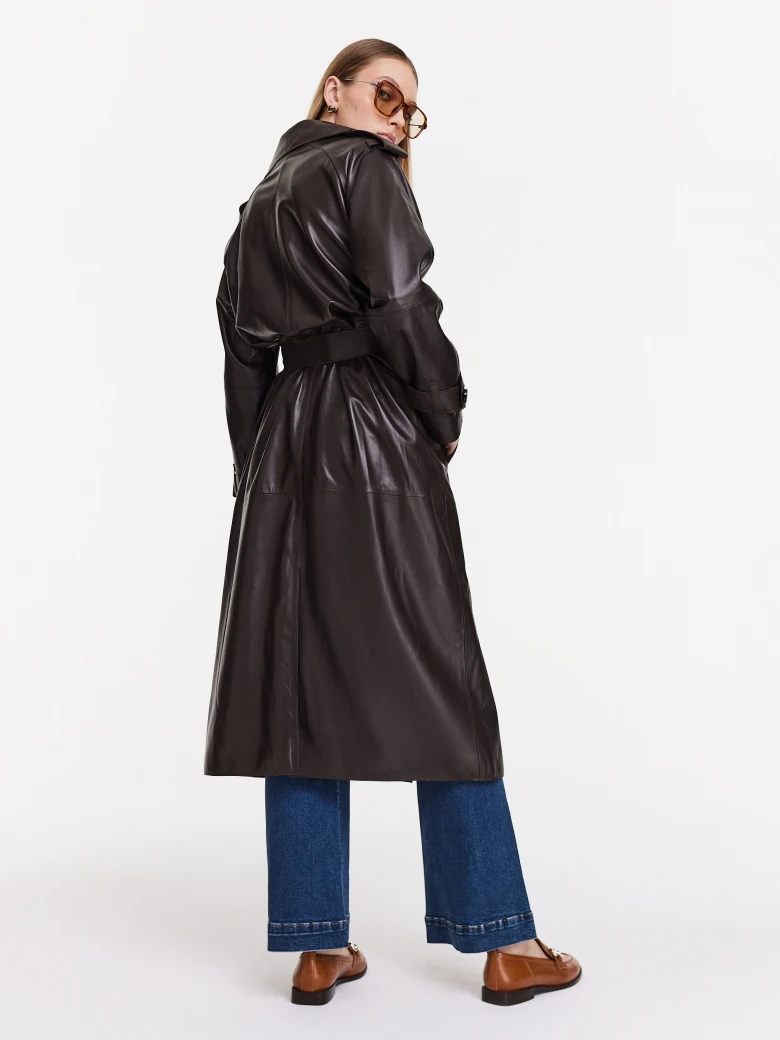 Long leather coat in brown color