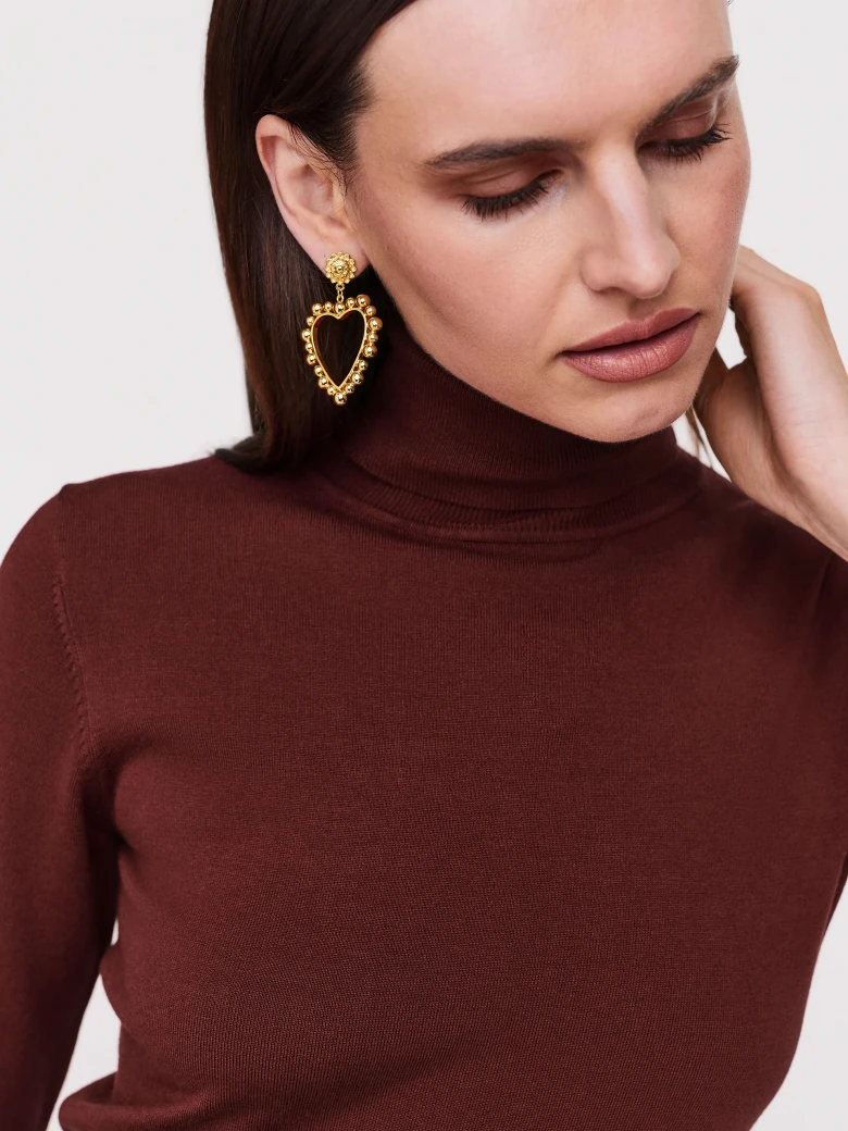 Viscose turtleneck jumper in burgundy