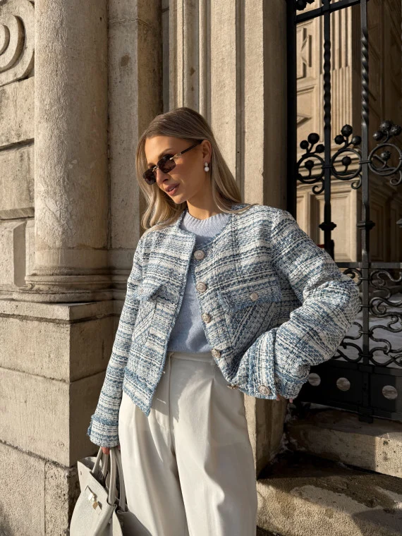 Short tweed jacket in shades of blue