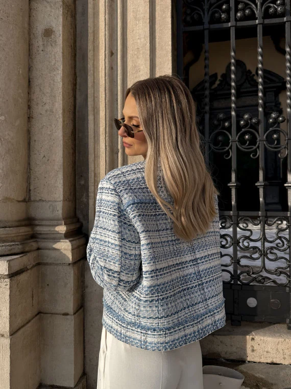 Short tweed jacket in shades of blue