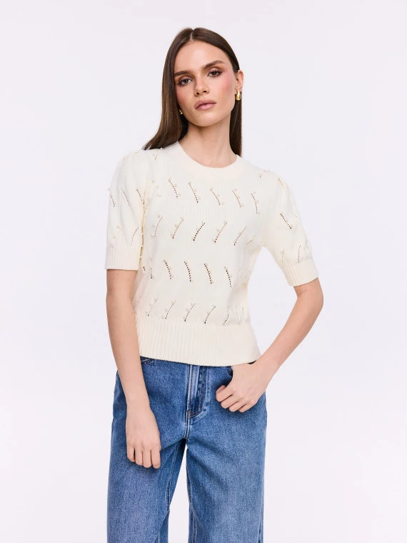 Openwork cream sweater with short sleeves