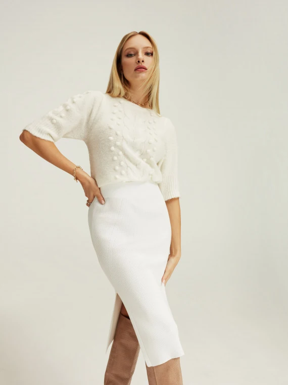Knitted skirt in ecru color
