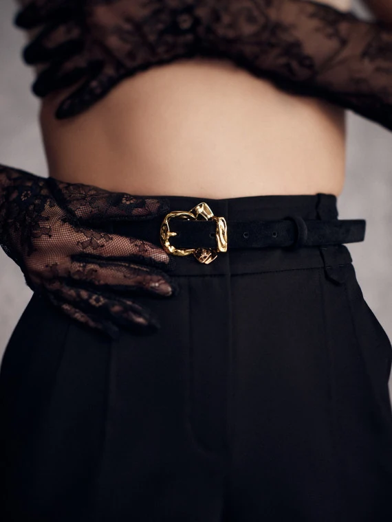 Black bombato belt with decorative buckle