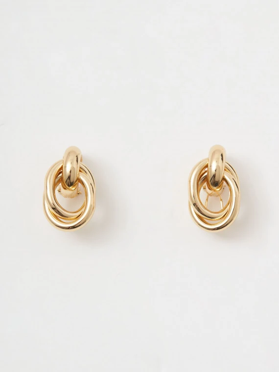 Elegant gold-plated earrings