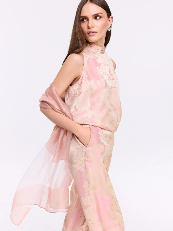Elegant viscose and silk scarf