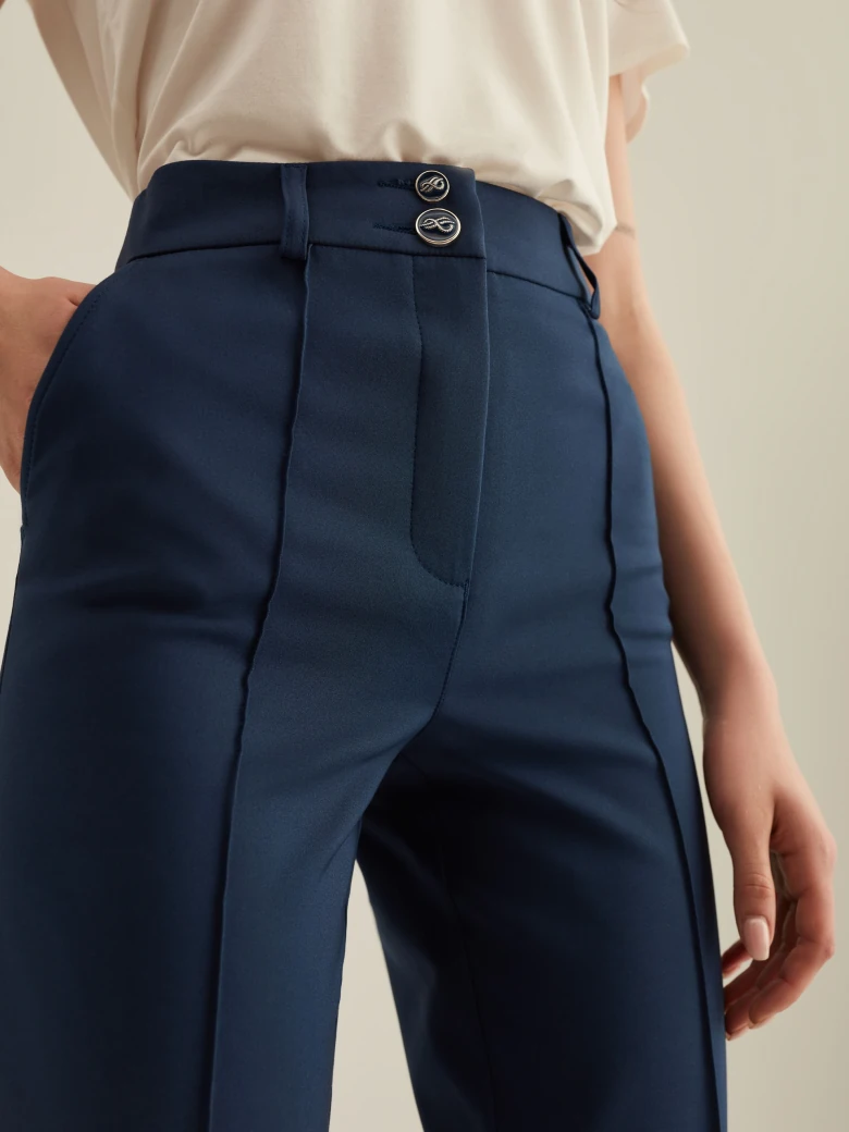 NAVY CREASED PANTS