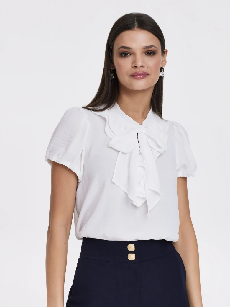 White shirt with bow and short sleeves