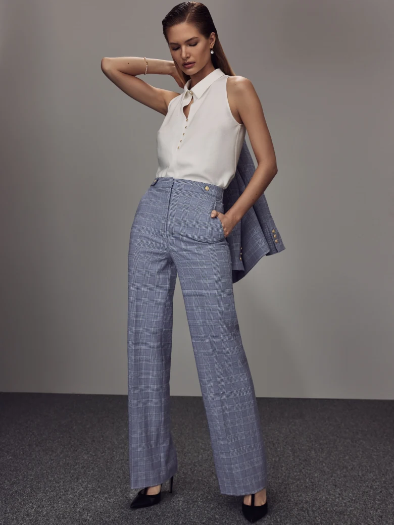 White blouse with collar