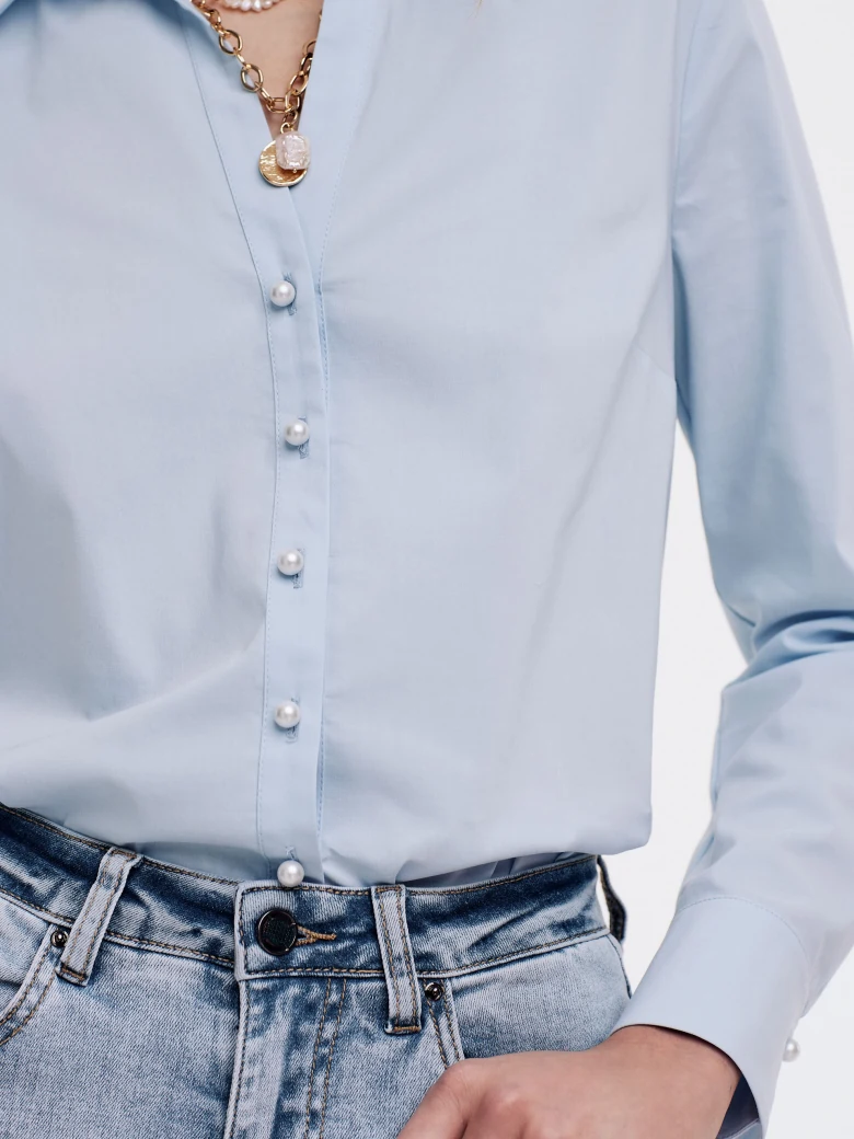 Blue waisted shirt