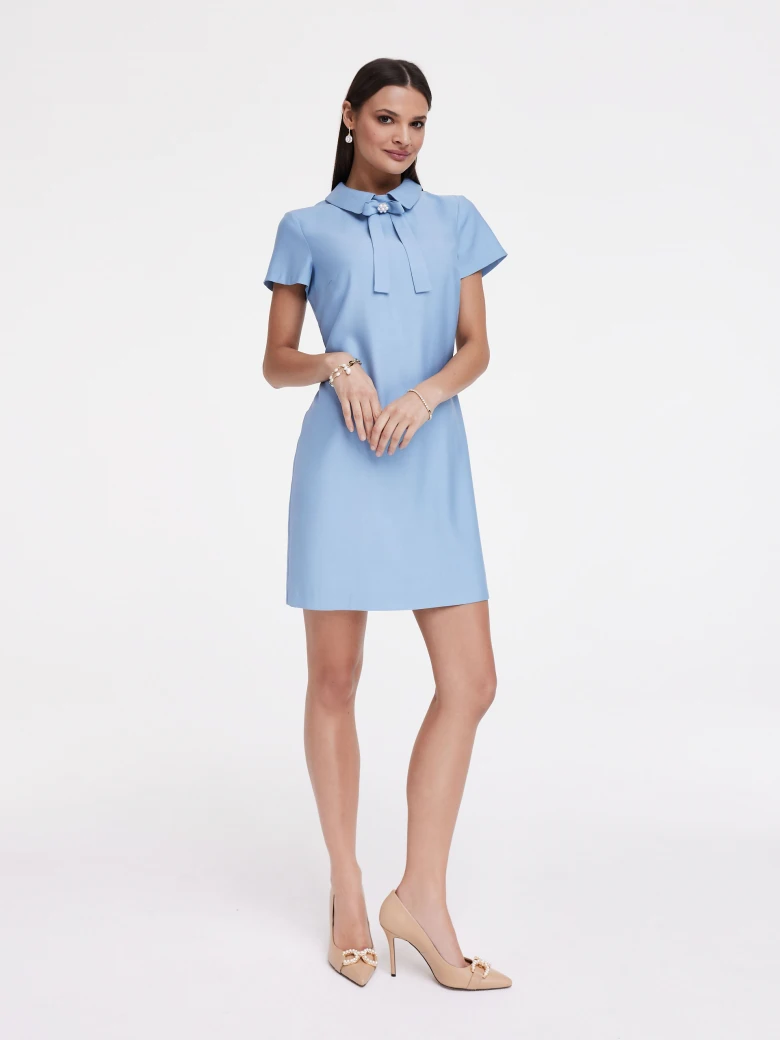 Blue dress with short sleeves