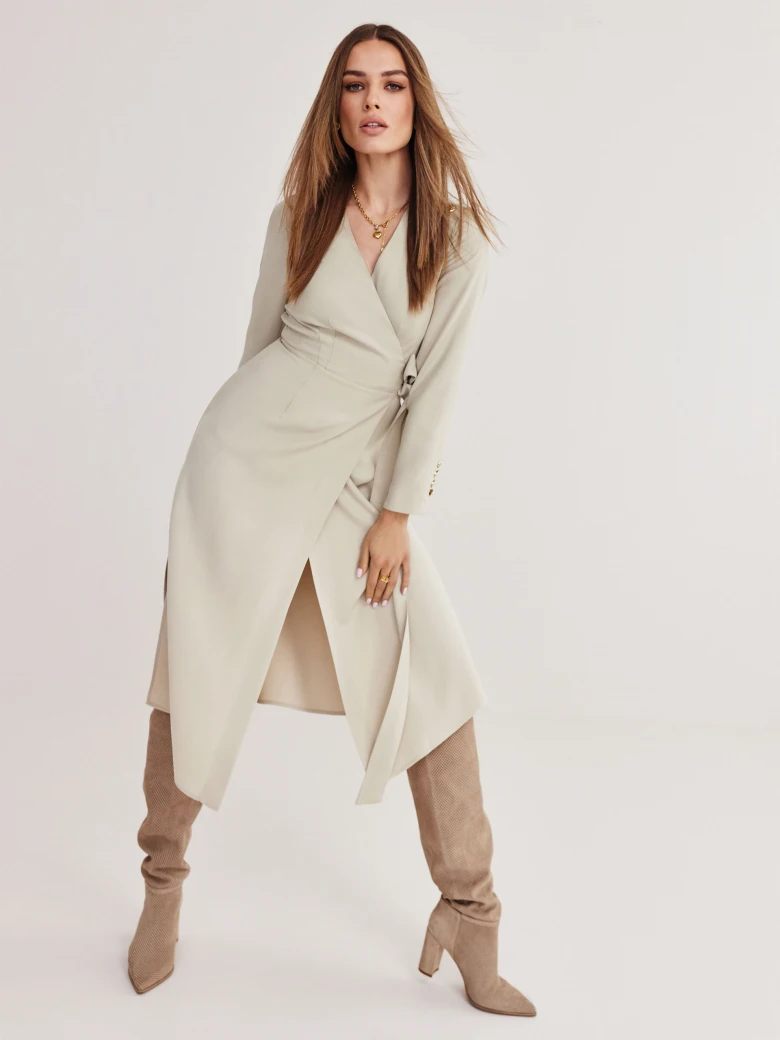 Elegant beige knee-length dress