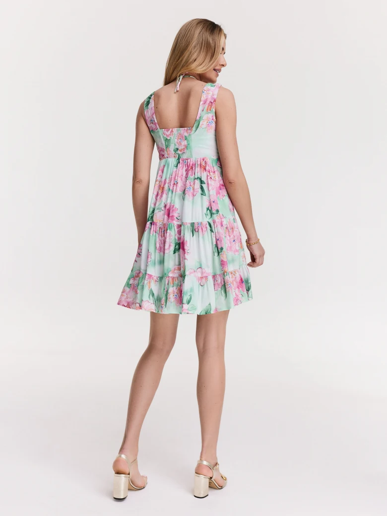 Short dress with pink flowers