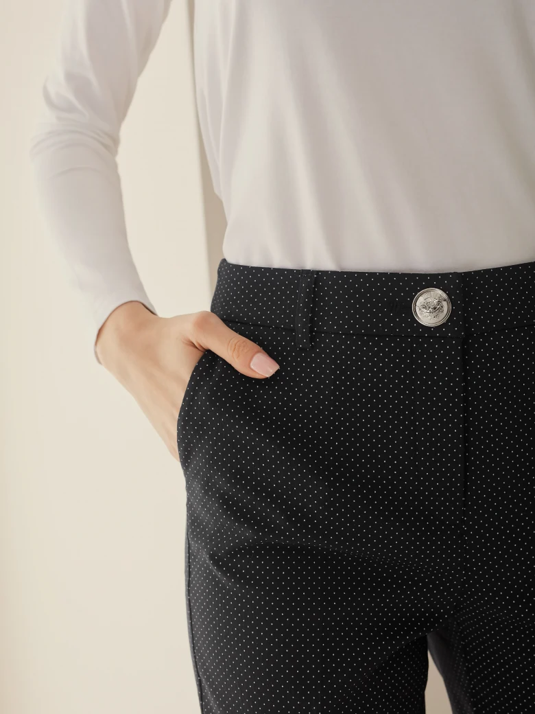BLOUSE WITH PLEAT AT BOTTOM