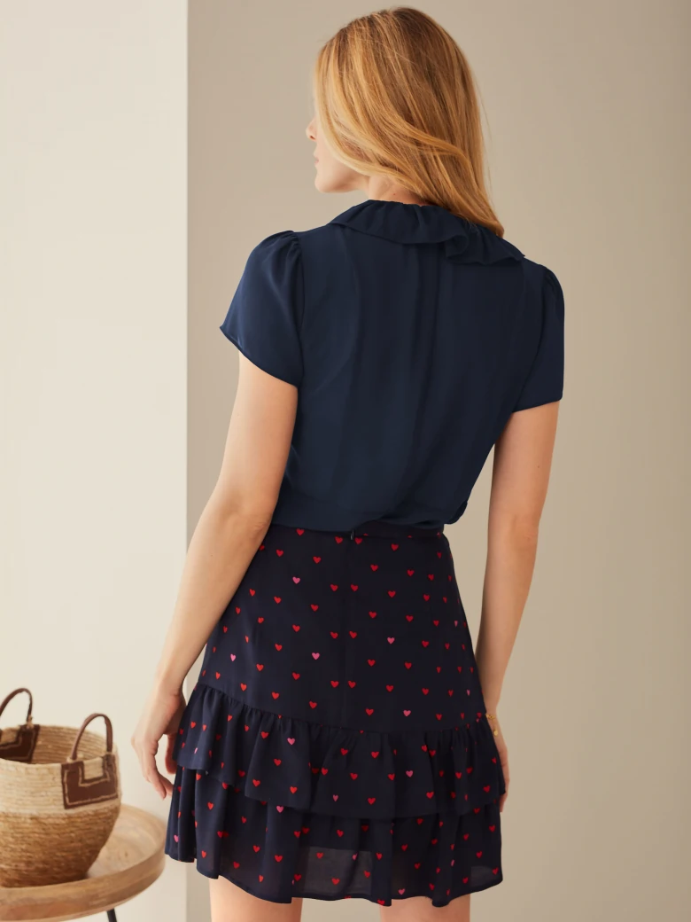 BLOUSE WITH BINDING AT NECKLINE