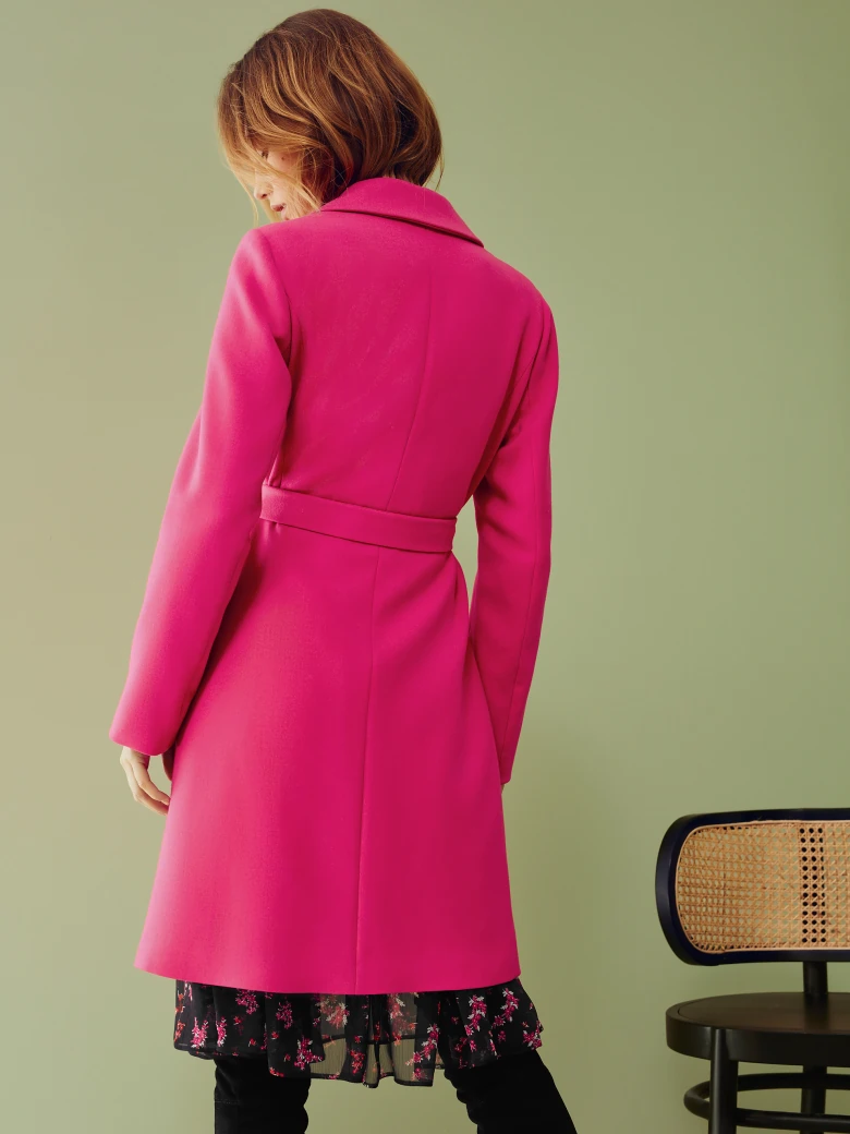 COAT WITH BINDING AT WAIST