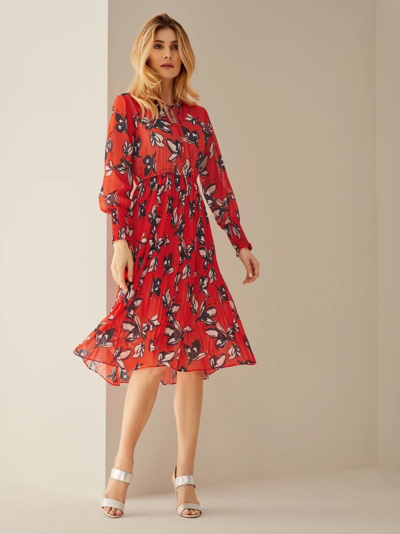 PLEATED FLORAL PATTERN DRESS