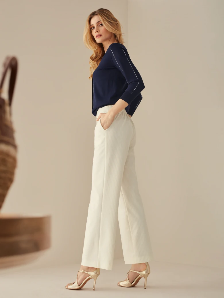 PANTS WITH STRAIGHT LEGS