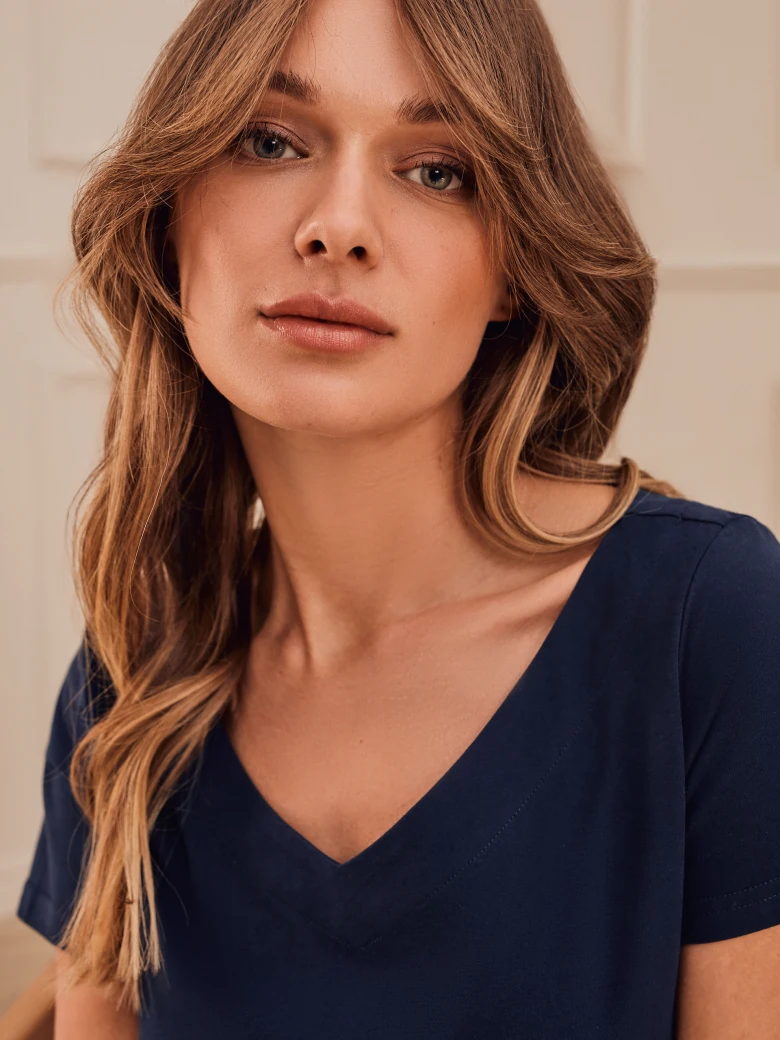 NAVY BLUE BLOUSE WITH V NECKLINE