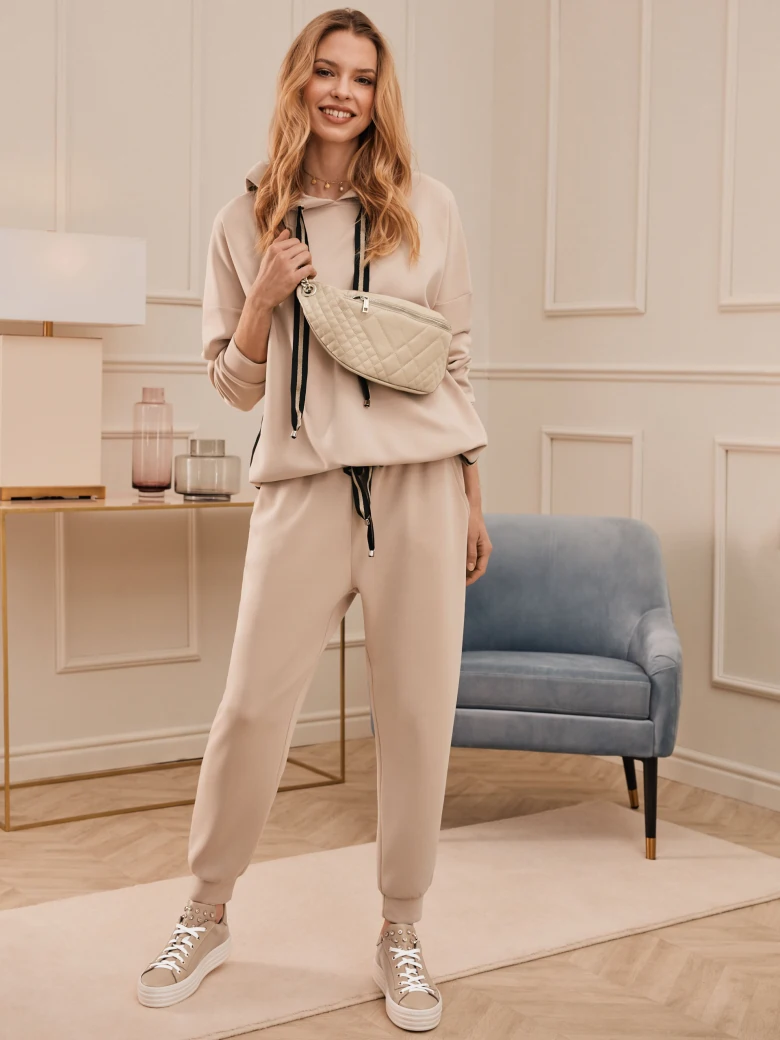 BEIGE SWEATPANTS