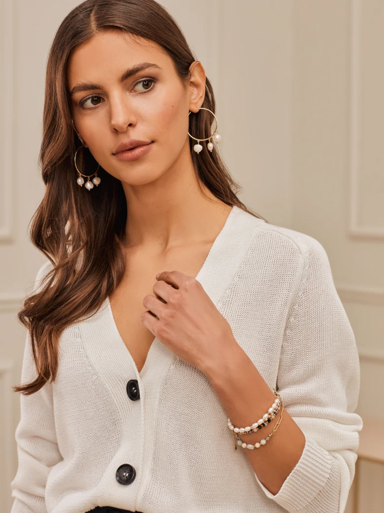 WHITE DELICATE SWEATER