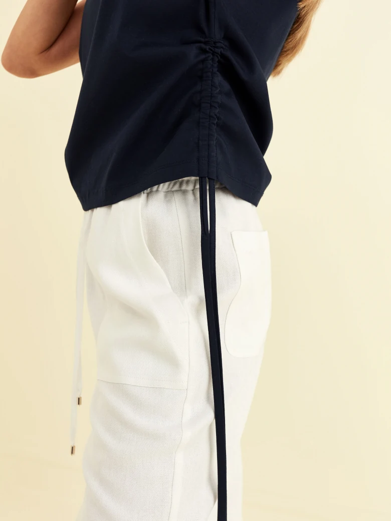 NAVY T-SHIRT WITH SHORT SLEEVES