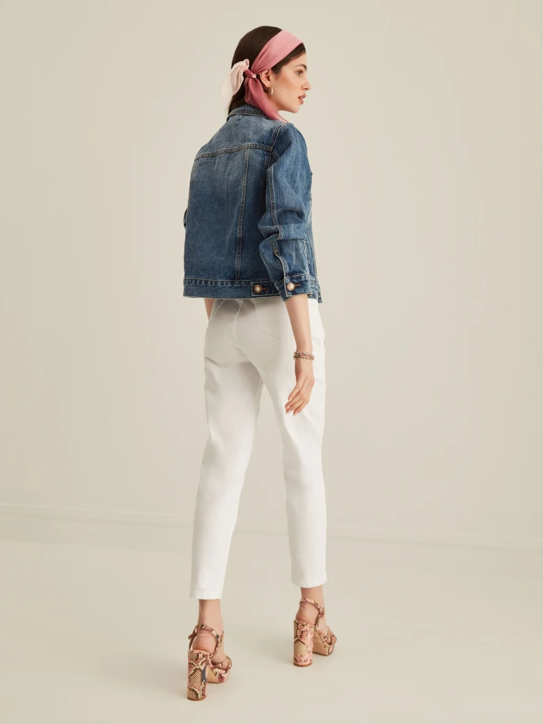DENIM JACKET WITH PEARL BUTTONS