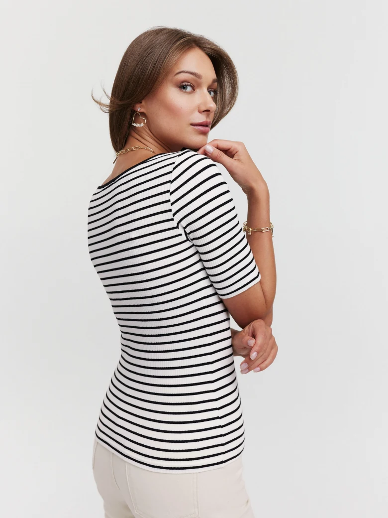White striped blouse with a crease