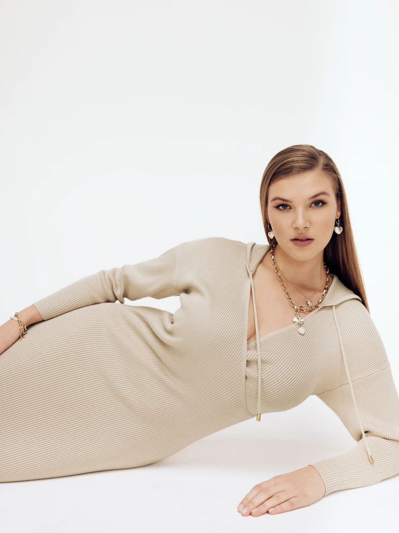Knitted dress with hood