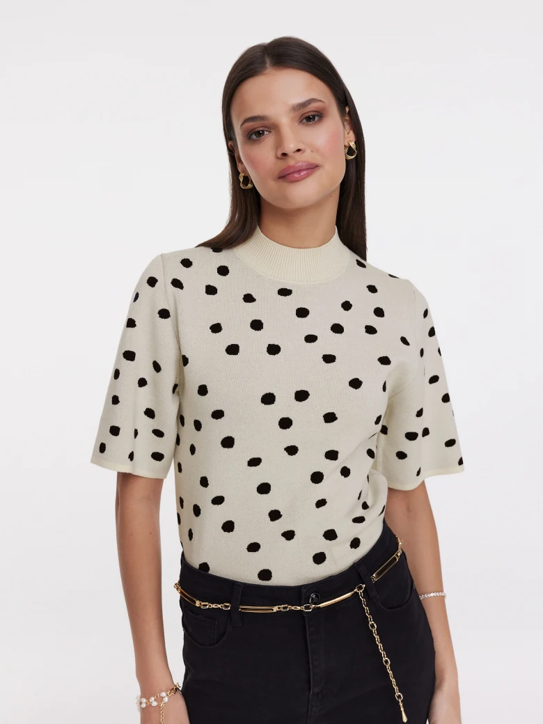 Black high-waisted pants