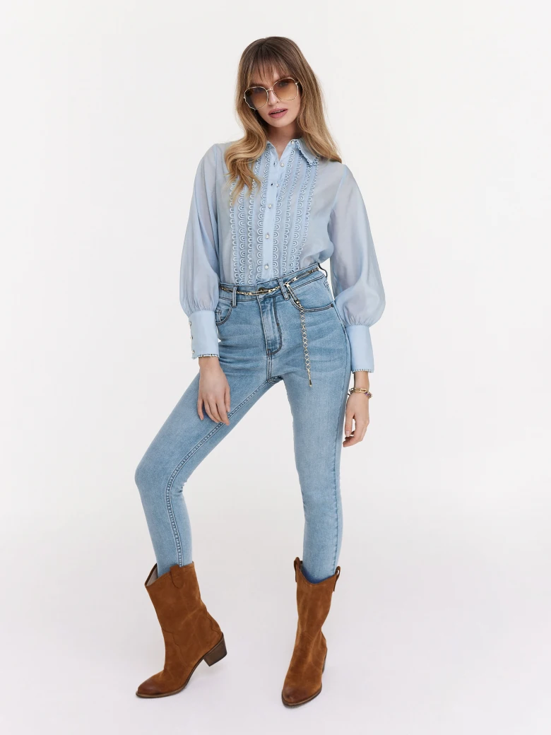 Light high-waisted denim pants