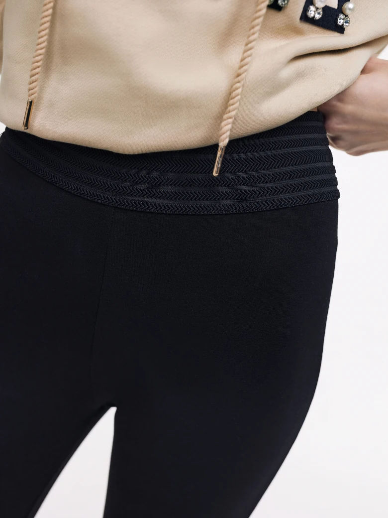 Fitted black pants