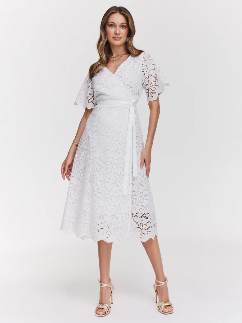 White patterned dress with waist belt