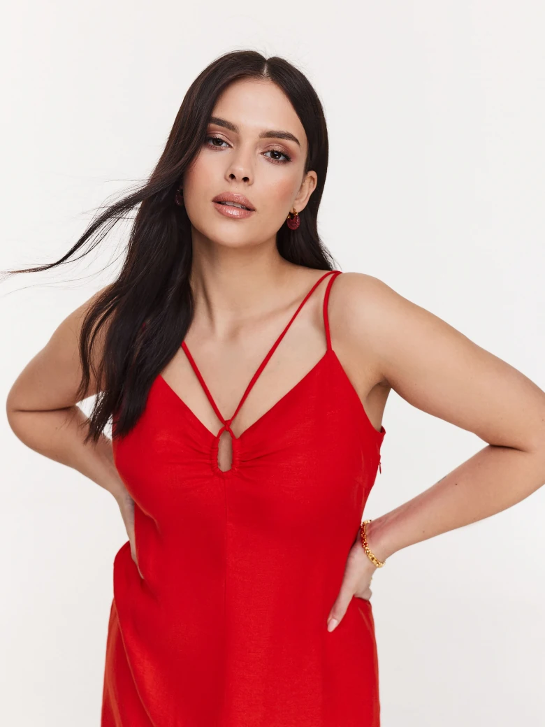 Elegant red strapless dress