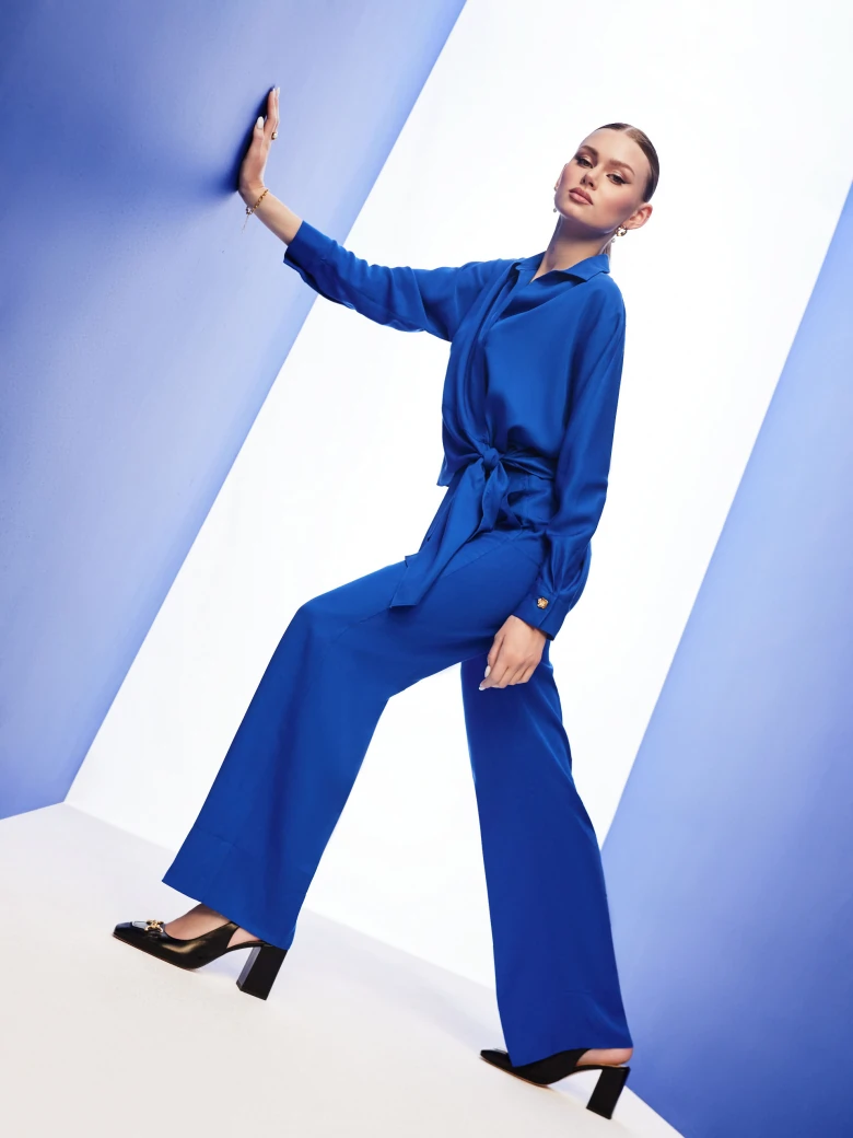 Cobalt pants with wide legs