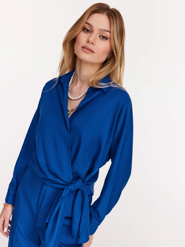Cobalt pants with wide legs