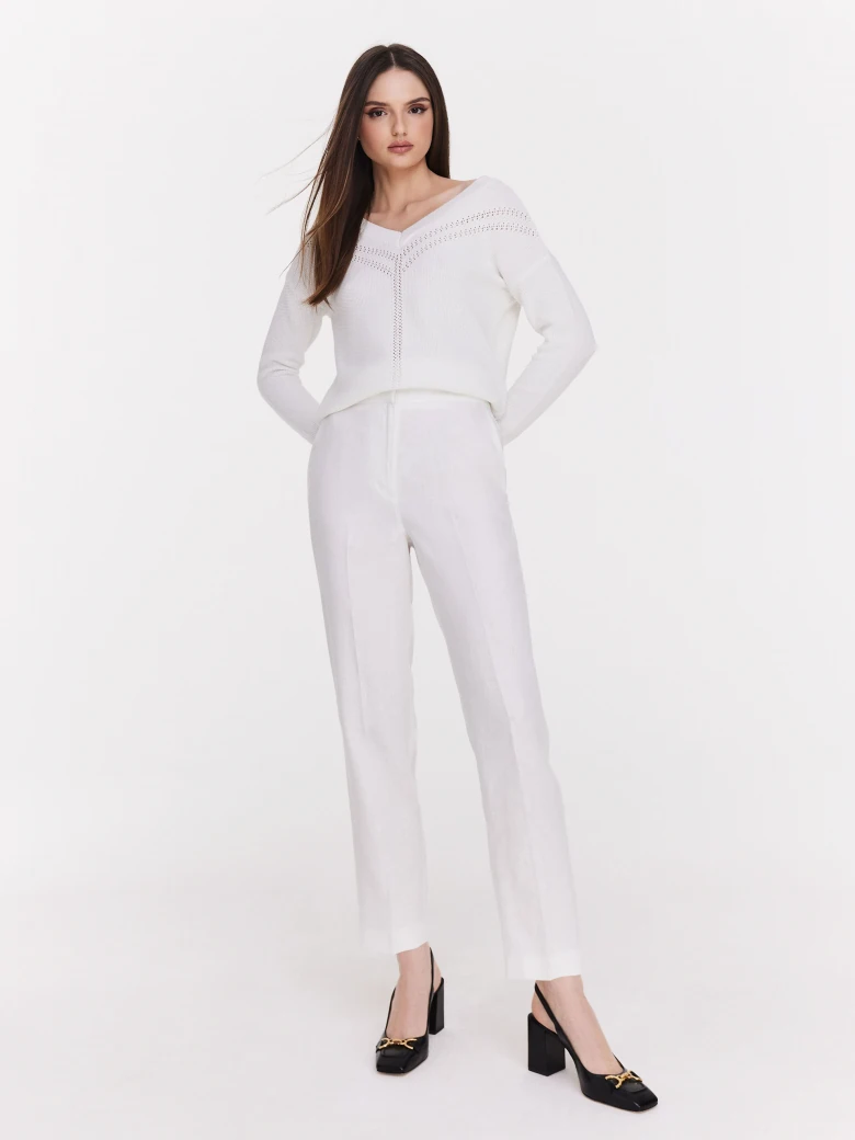 Linen cigarette pants in white color