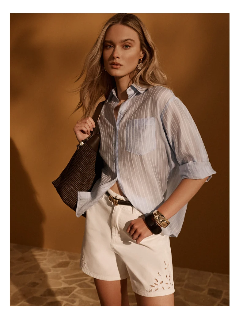 Light blue ribbed collared shirt