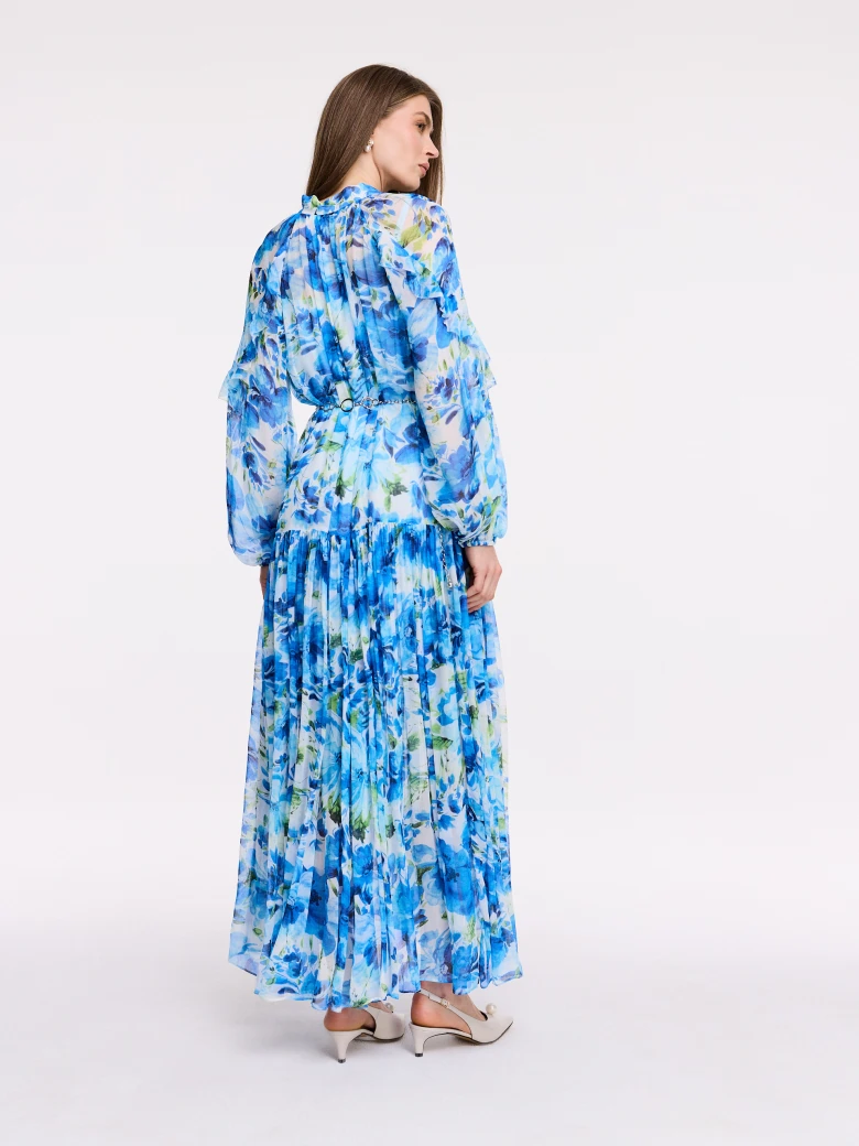 Airy maxi dress with floral pattern