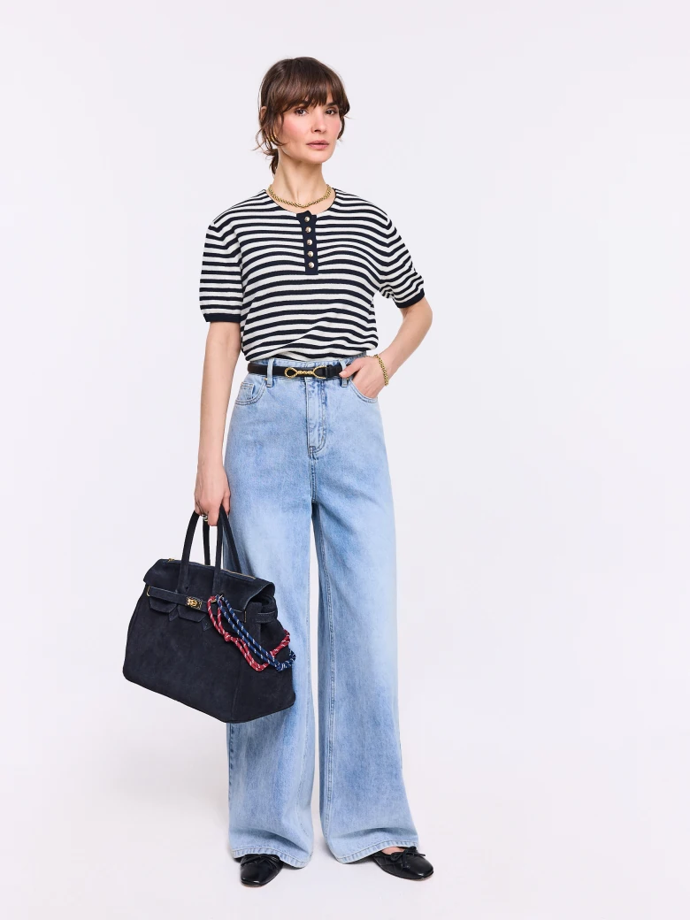 Jasne spodnie jeansowe o kroju wide leg