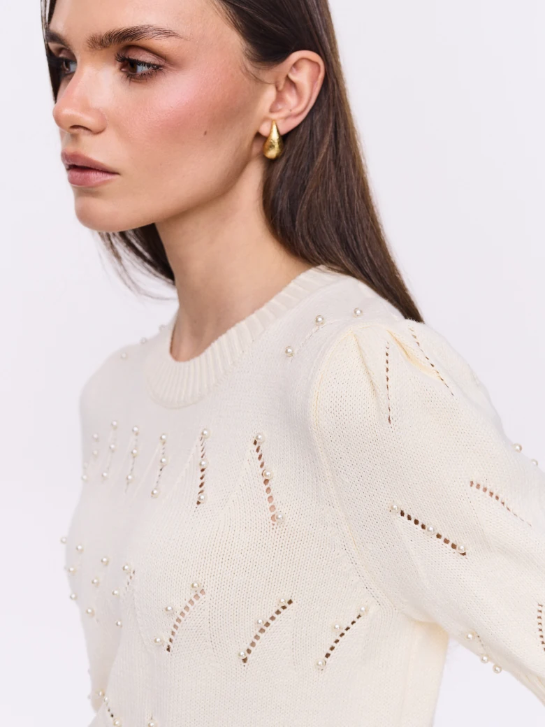 Openwork cream sweater with short sleeves