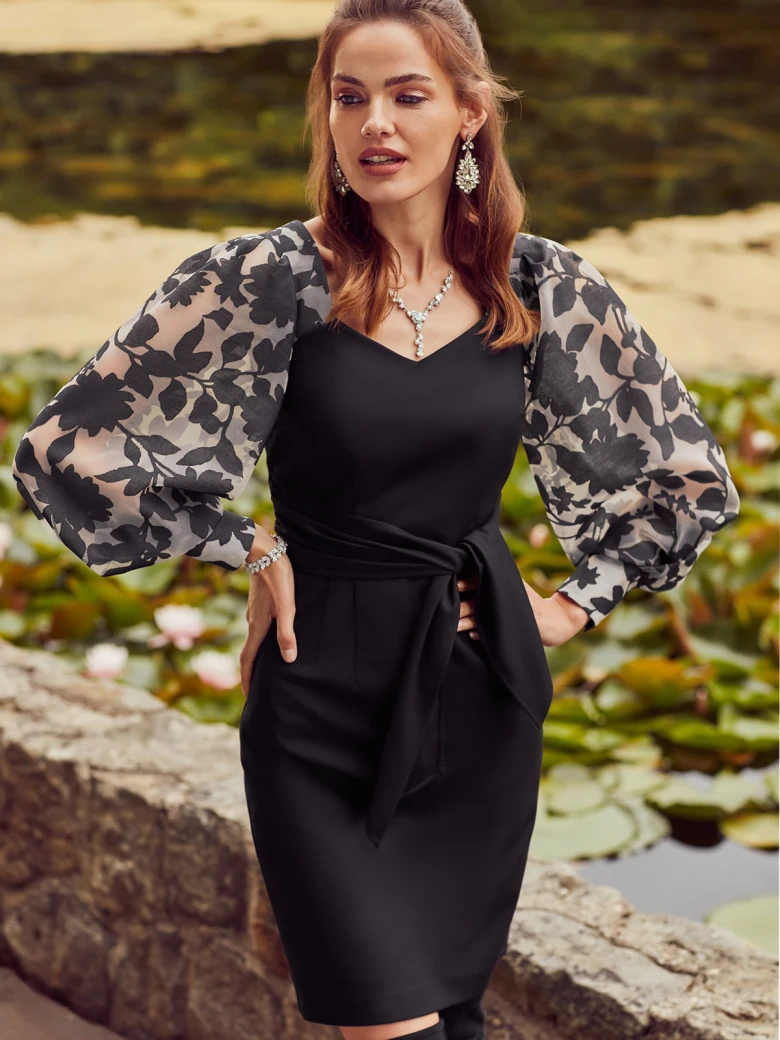 DRESS WITH PATTERNED SLEEVES