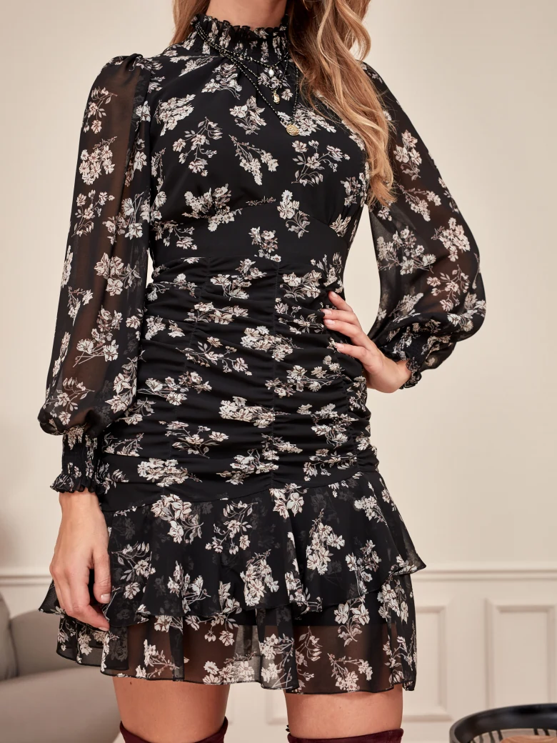 SHORT ROMANTIC DRESS WITH PLEATS