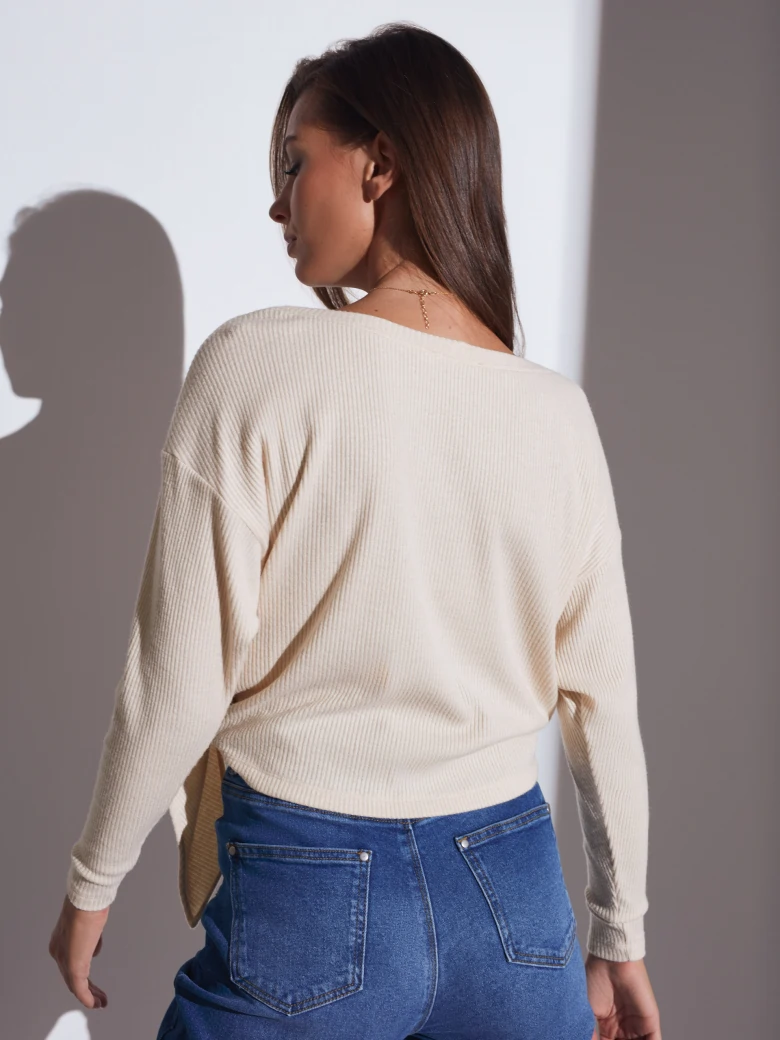 BEIGE SWEATER WITH BINDING