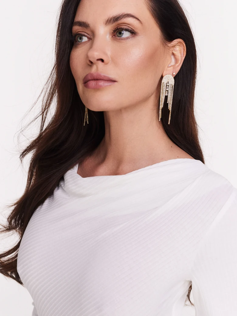 White ribbed knit blouse