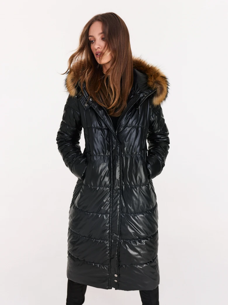 Long quilted coat in black