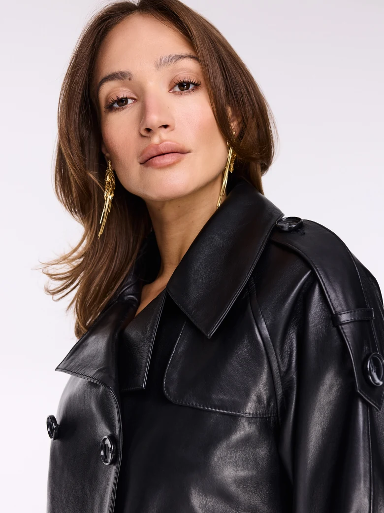 Black leather jacket with double-breasted fastening