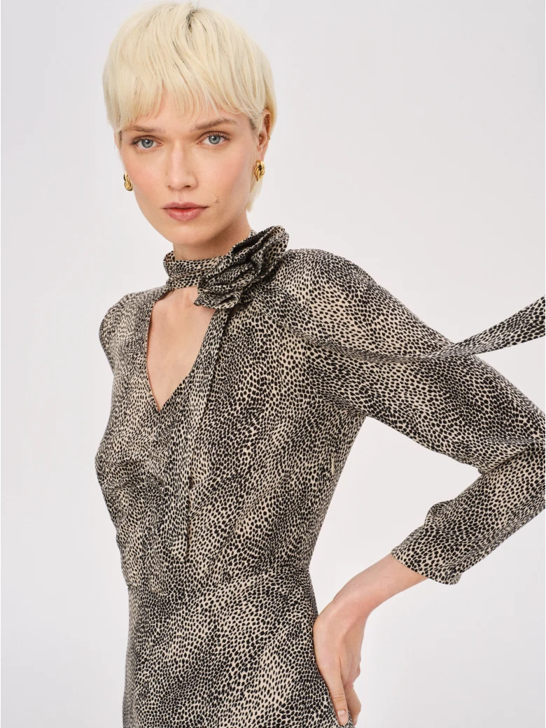 Viscose and bamboo dress with a tie at the neck