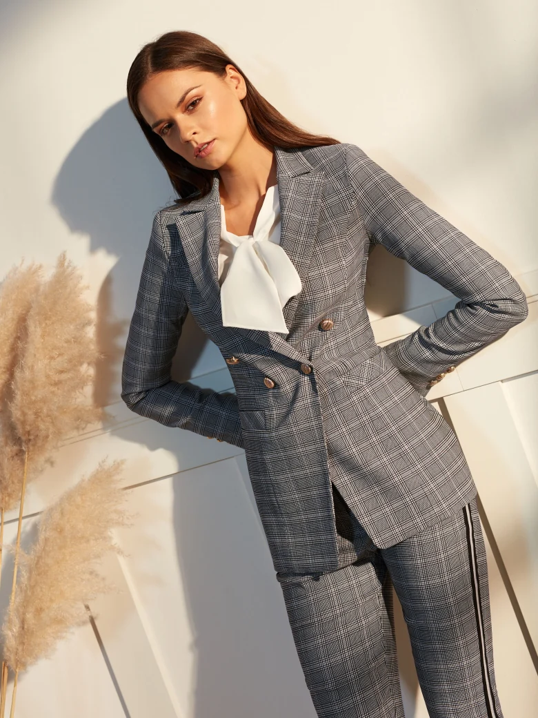 DOUBLE-BREASTED CHECKED JACKET